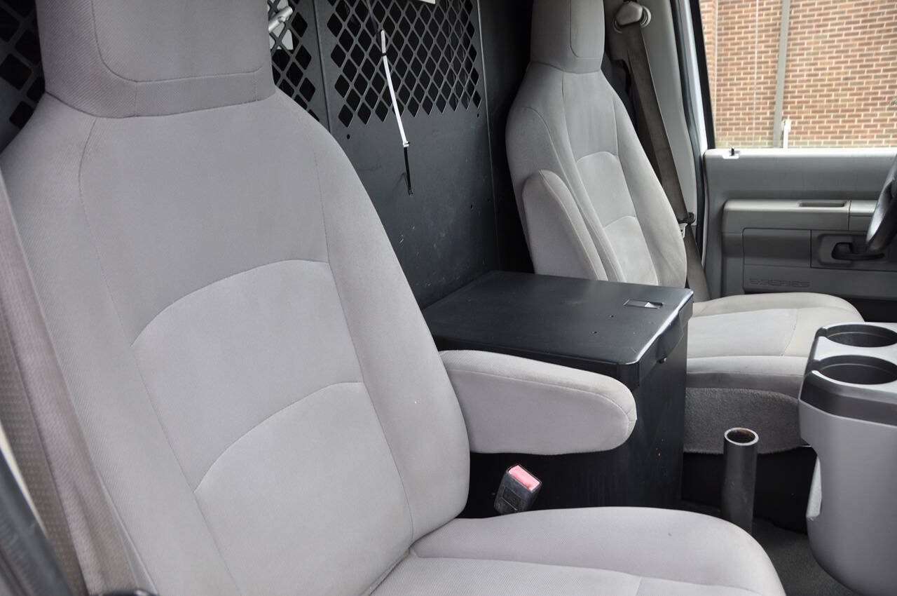 Used 2013 Ford E-150 and Econoline 150 w/ PWR Group RWD image 26