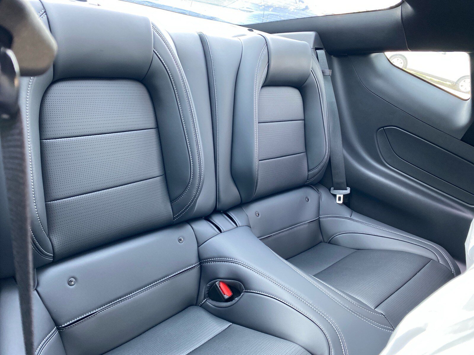 Used 2026 Ford Mustang Premium RWD image 27