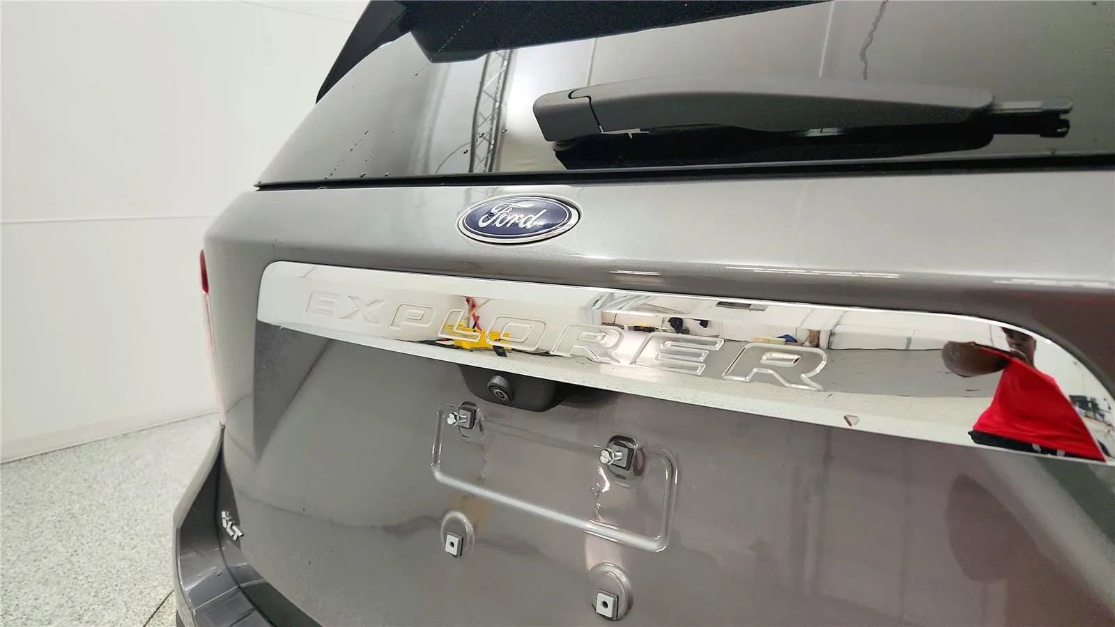 Used 2023 Ford Explorer XLT w/ Equipment Group 202A image 17