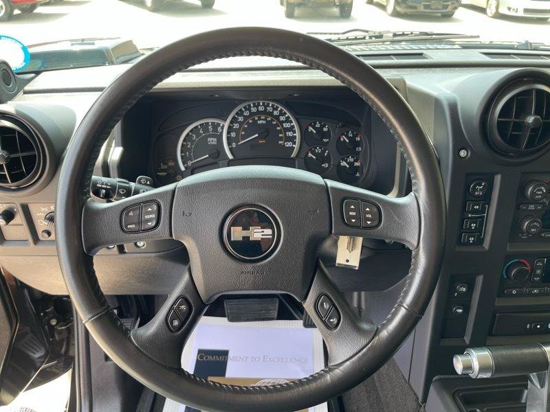 Used 2005 HUMMER H2 w/ Preferred Equipment Group AWD/4WD image 37