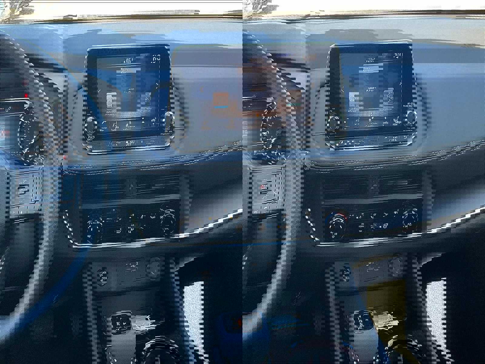 New 2025 Nissan Rogue S image 12