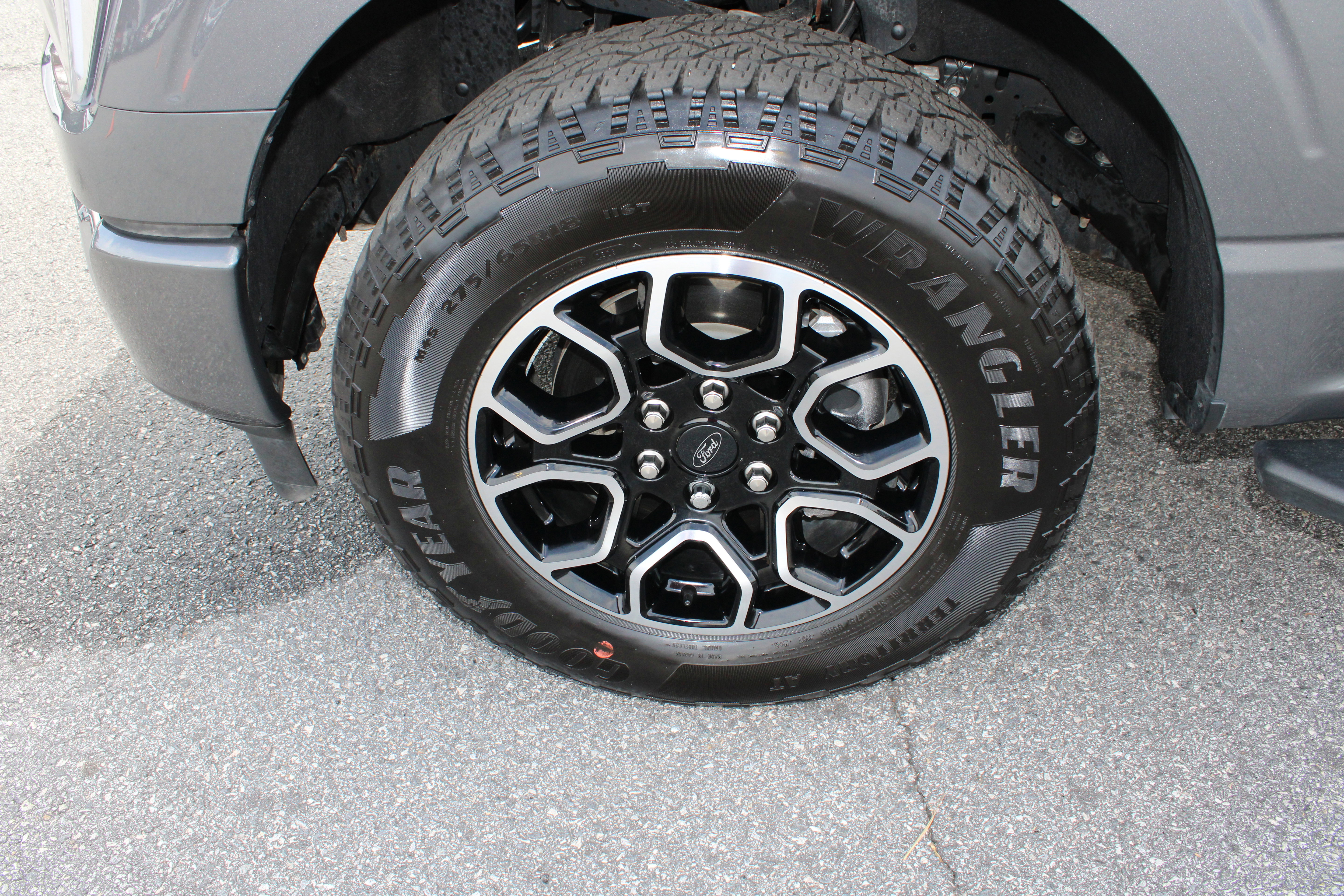 Used 2023 Ford F150 XLT w/ Equipment Group 302A High image 10