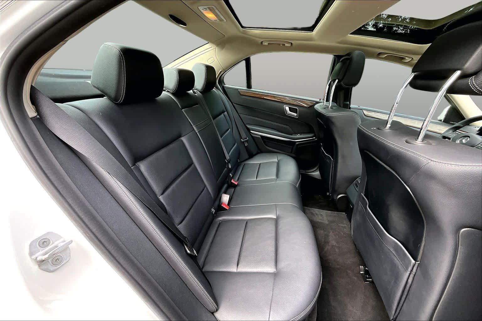 Used 2014 Mercedes-Benz E 350 4MATIC Sedan image 20