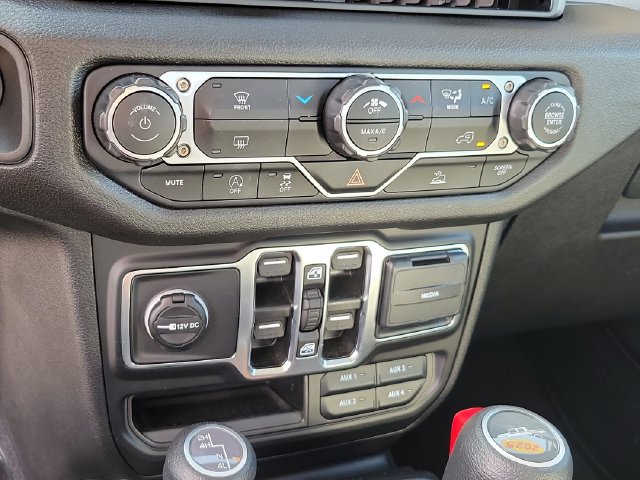 Certified 2025 Jeep Gladiator Sport AWD/4WD image 22