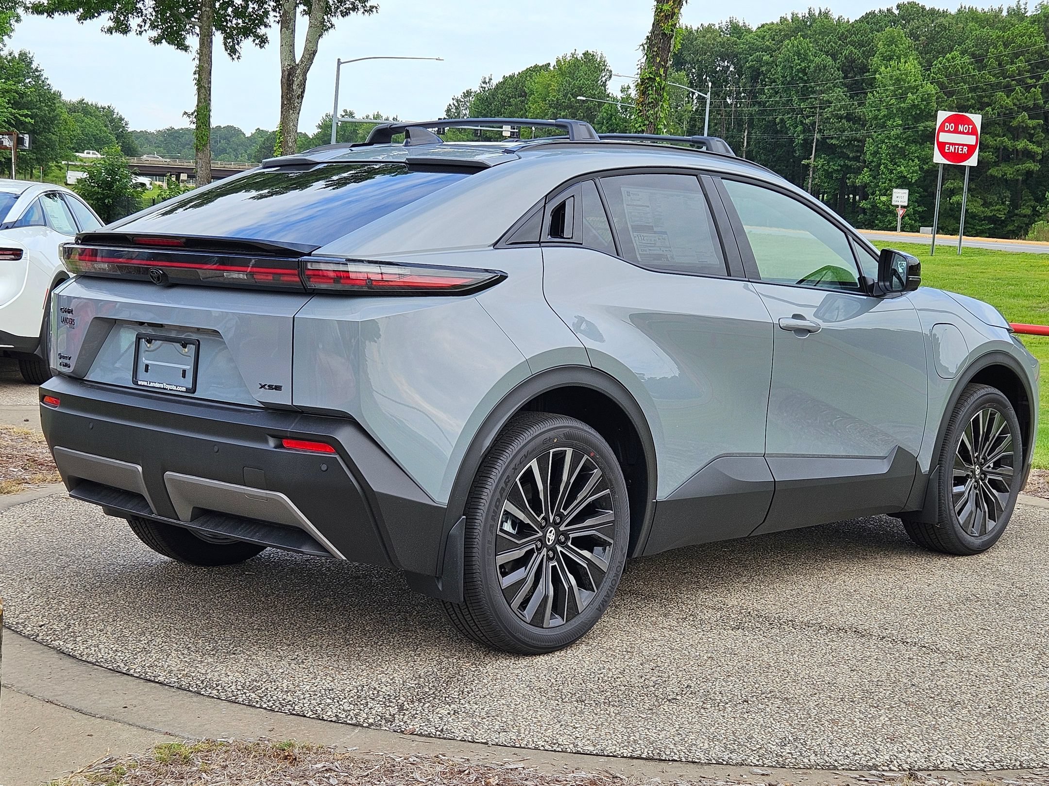New 2026 Toyota C-HR AWD/4WD image 7
