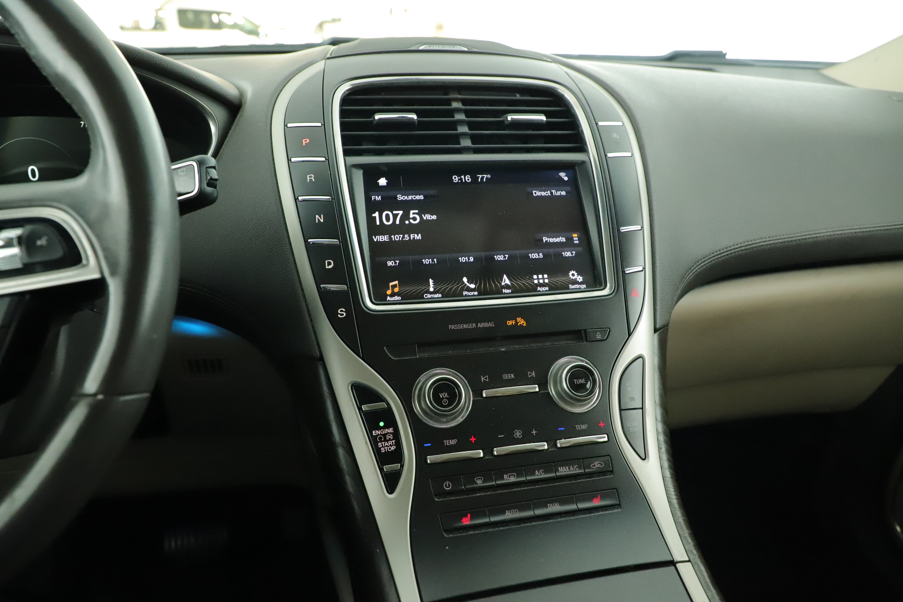 Used 2019 Lincoln Nautilus Select w/ Cargo Utility Package FWD image 15