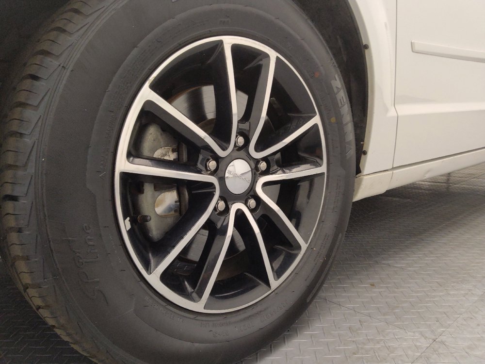 Used 2016 Dodge Grand Caravan R/T FWD image 31