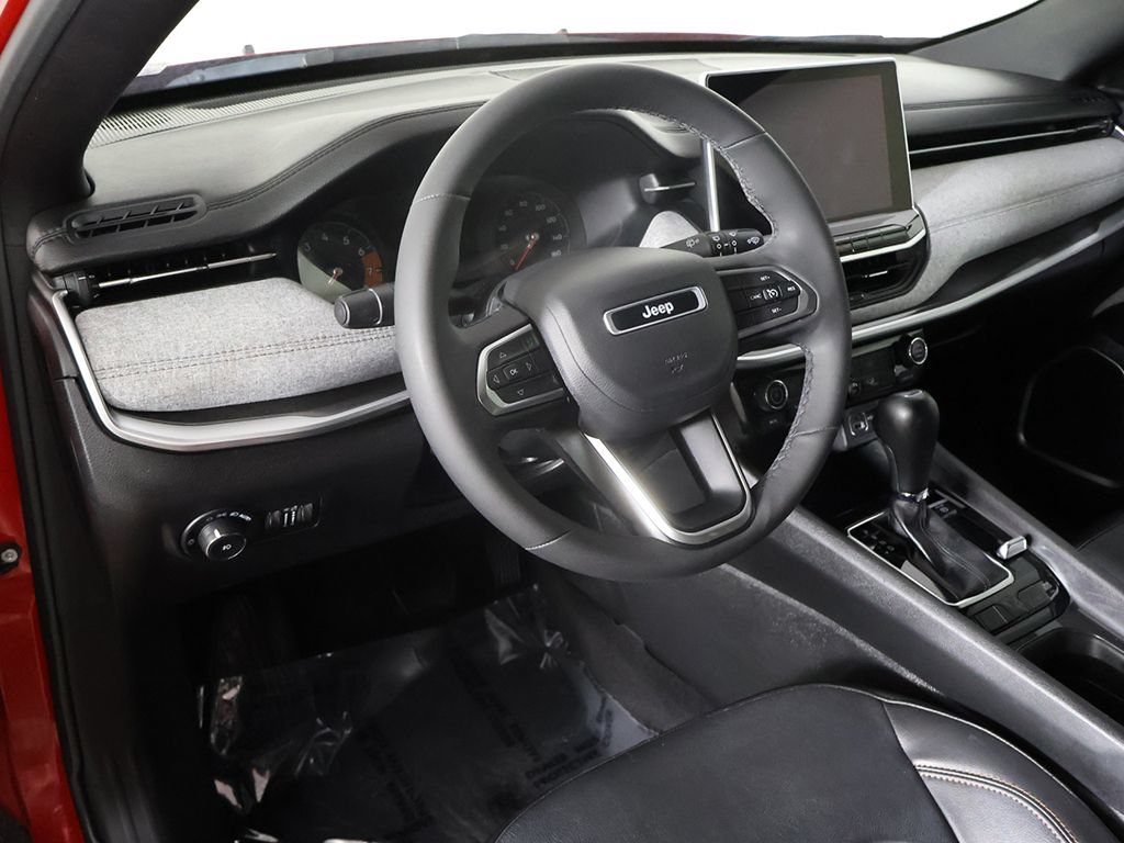 Used 2023 Jeep Compass Latitude AWD/4WD image 23
