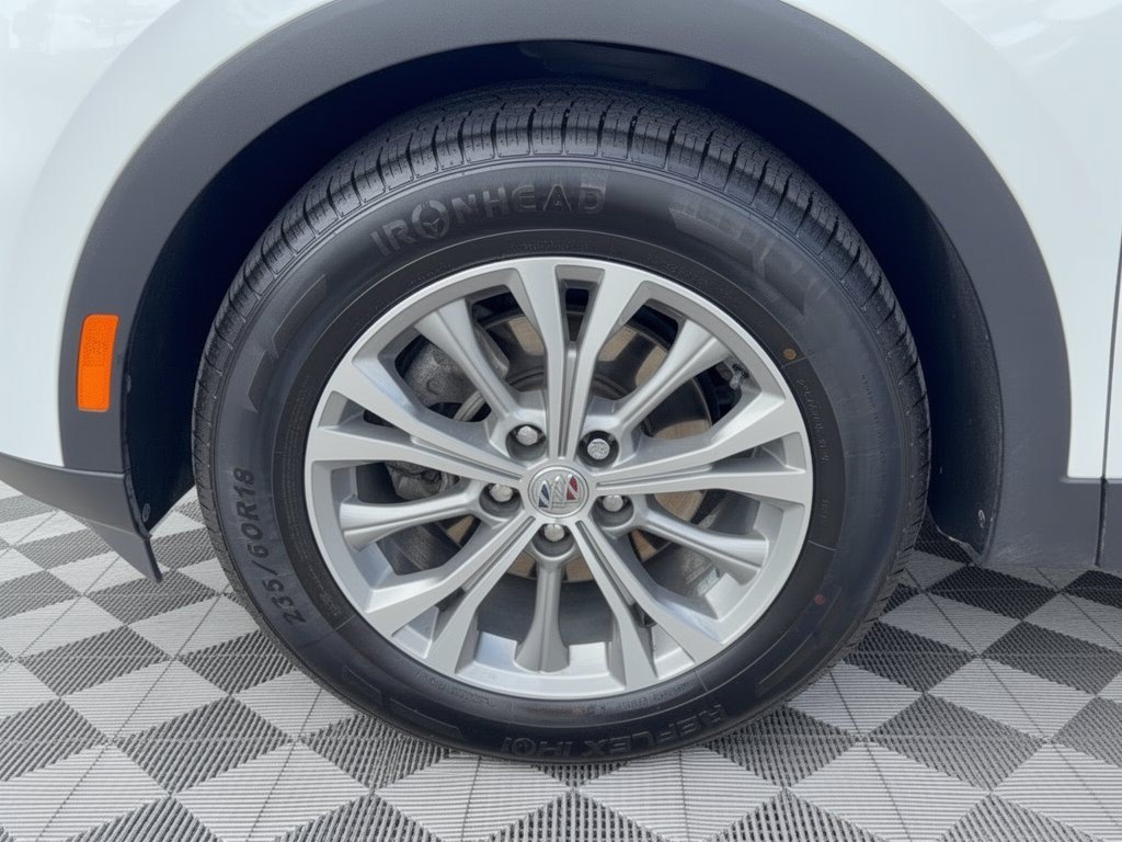 Used 2023 Buick Envision Preferred FWD image 13