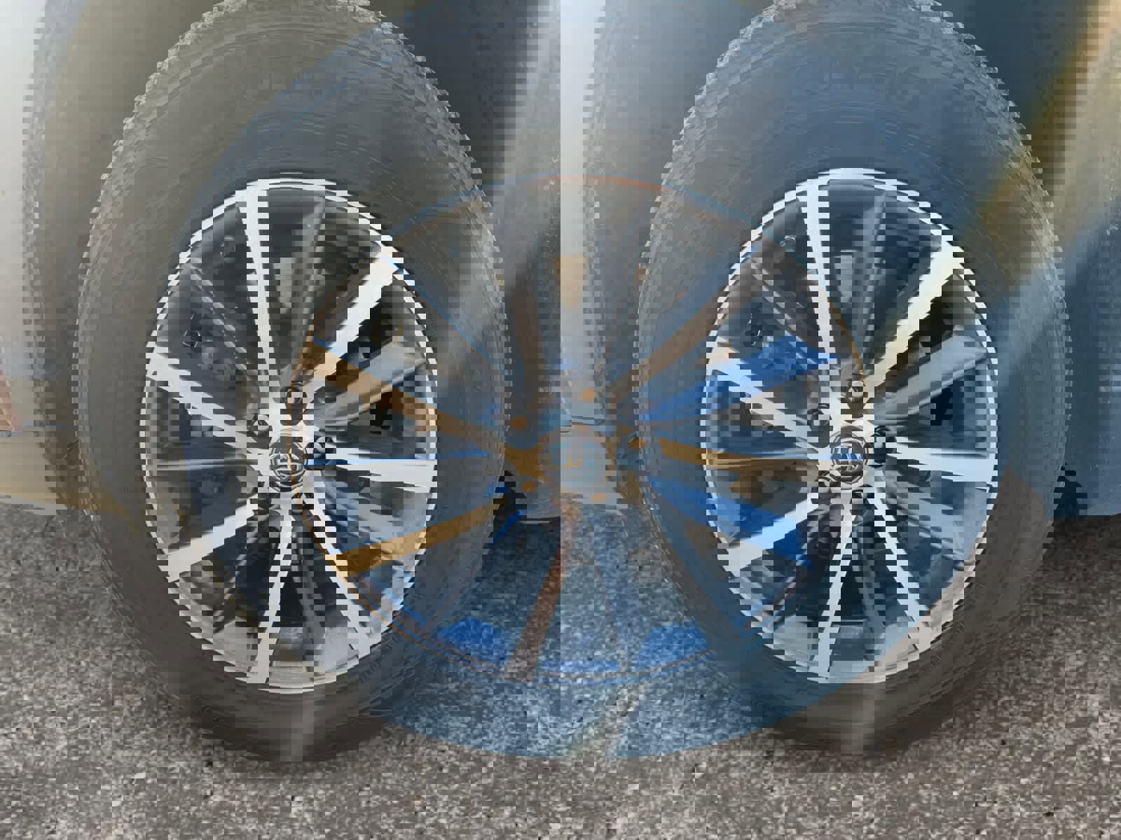 Used 2019 Toyota Highlander XLE image 15