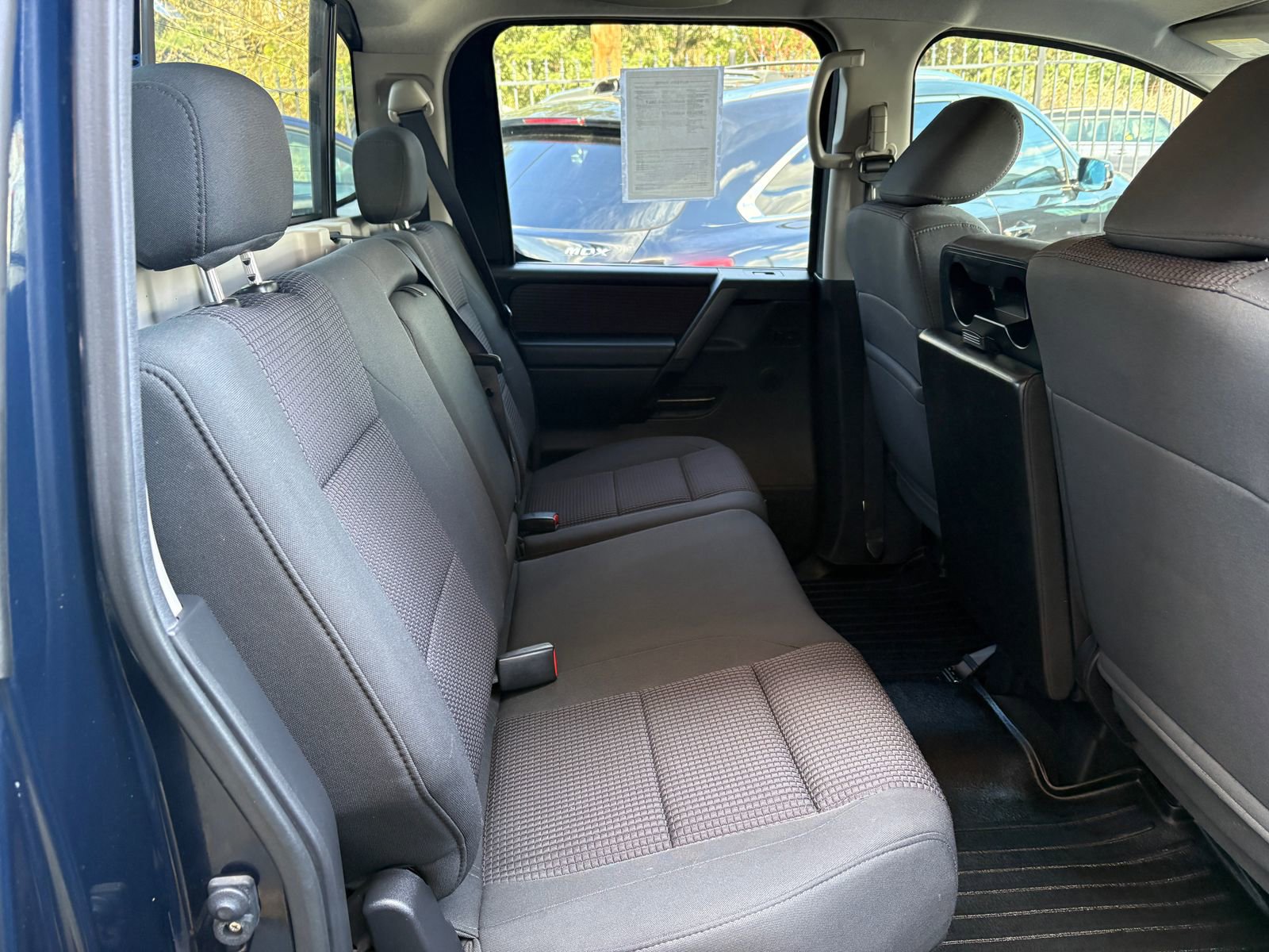 Used 2010 Nissan Titan SE AWD/4WD image 18