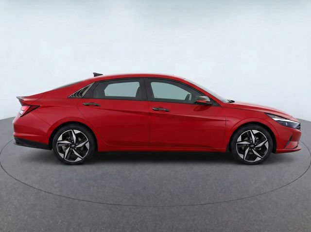 Used 2023 Hyundai Elantra SEL w/ Convenience Package FWD image 8