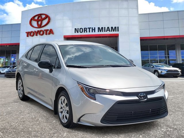 Used 2025 Toyota Corolla LE