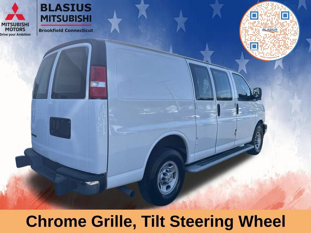 Used 2024 Chevrolet Express 2500 w/ Driver Convenience Package RWD image 9