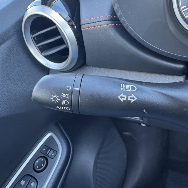 New 2025 Nissan Versa SR w/ Trunk Package image 15