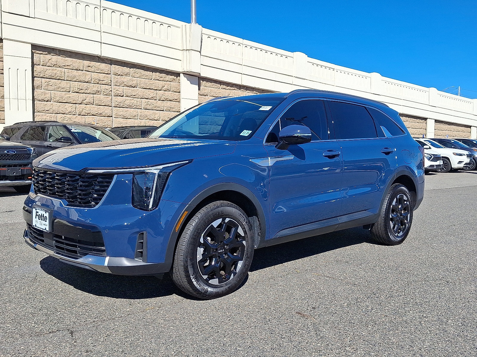 Used 2025 Kia Sorento S video 1