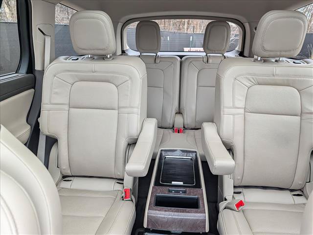 Certified 2023 Lincoln Aviator Reserve w/ Equipment Group 201A AWD/4WD image 23