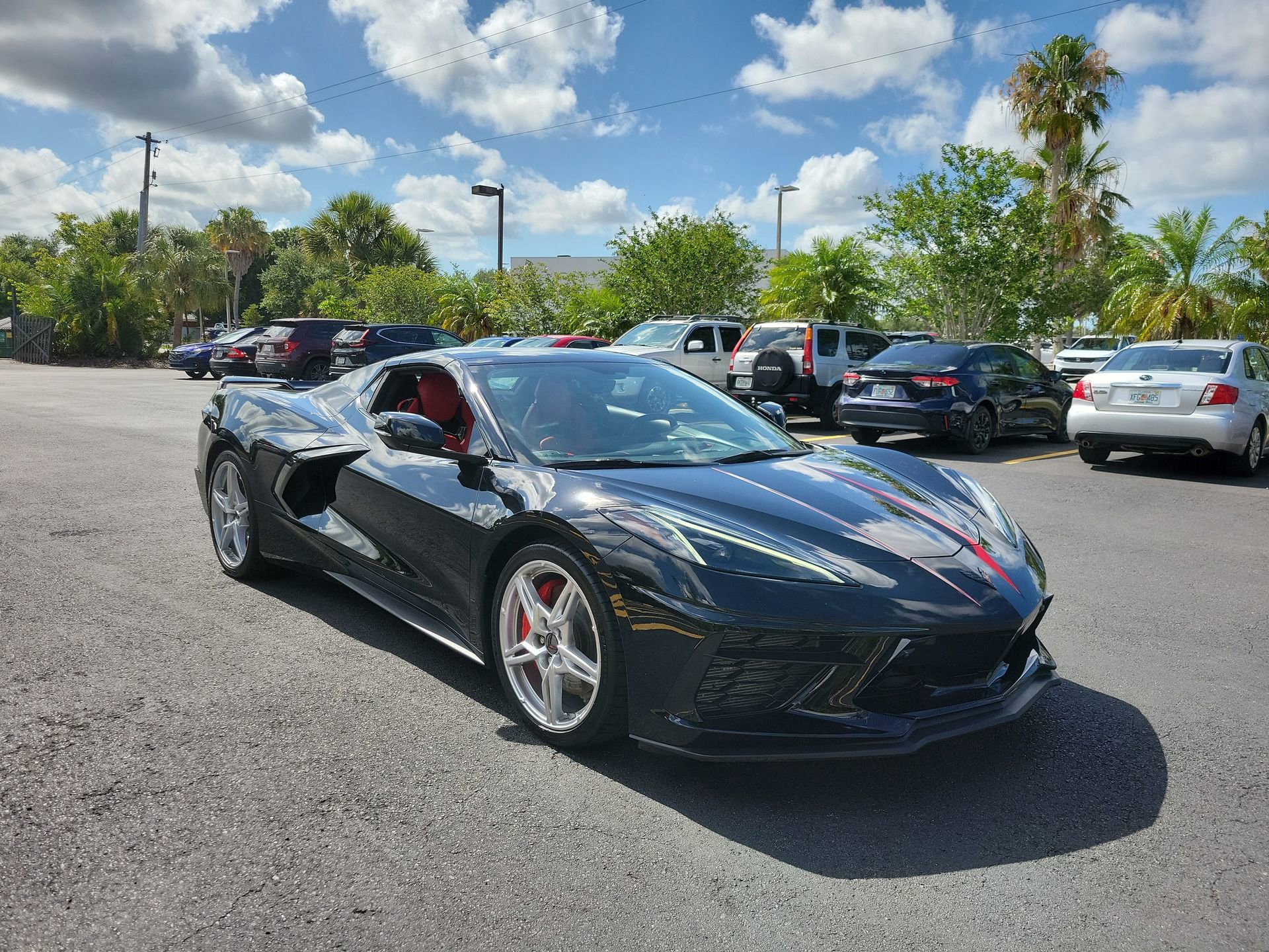 Used 2021 Chevrolet Corvette Stingray Premium Conv w/ Z51 Performance Package RWD image 2