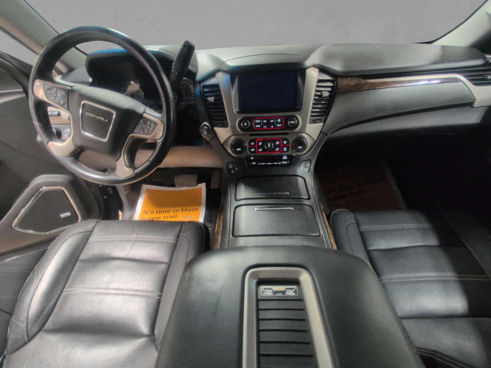 Used 2016 GMC Yukon XL Denali w/ Open Road Package image 10
