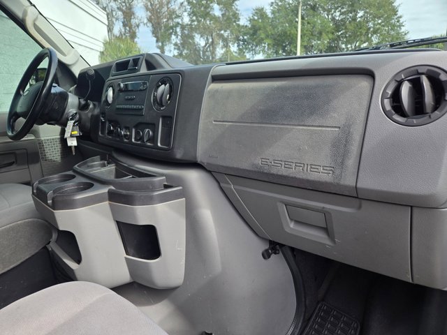 Used 2010 Ford E-150 and Econoline 150 image 17