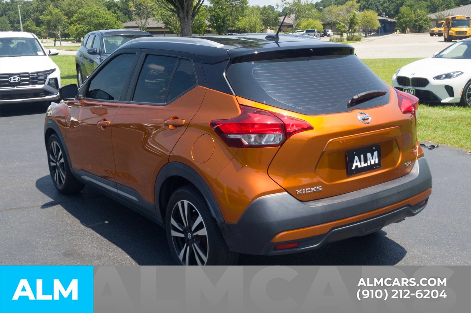 Used 2019 Nissan Kicks S FWD image 9