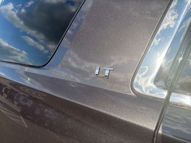 Used 2017 Chevrolet Tahoe LT w/ Luxury Package AWD/4WD image 7