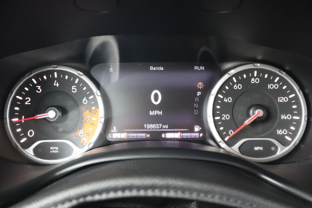 Used 2018 Jeep Renegade Trailhawk AWD/4WD image 33