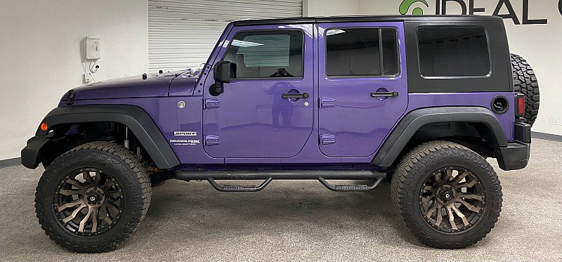 Used 2018 Jeep Wrangler Unlimited Sport w/ Max Tow Package image 8