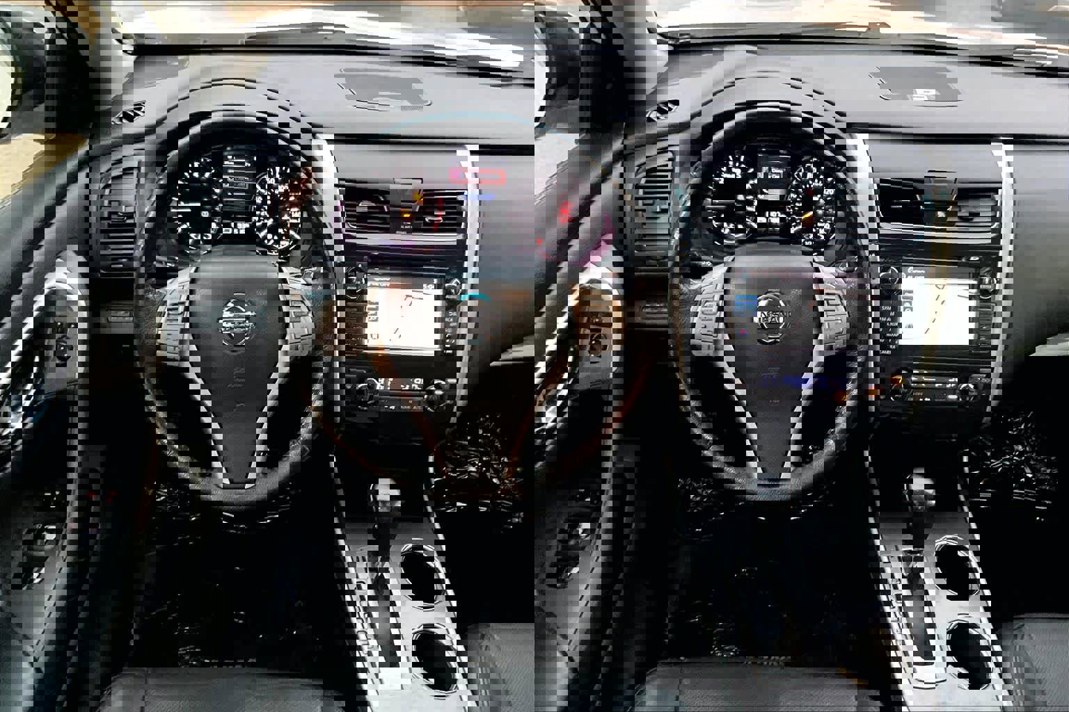 Used 2014 Nissan Altima 2.5 SL w/ Technology Package image 5