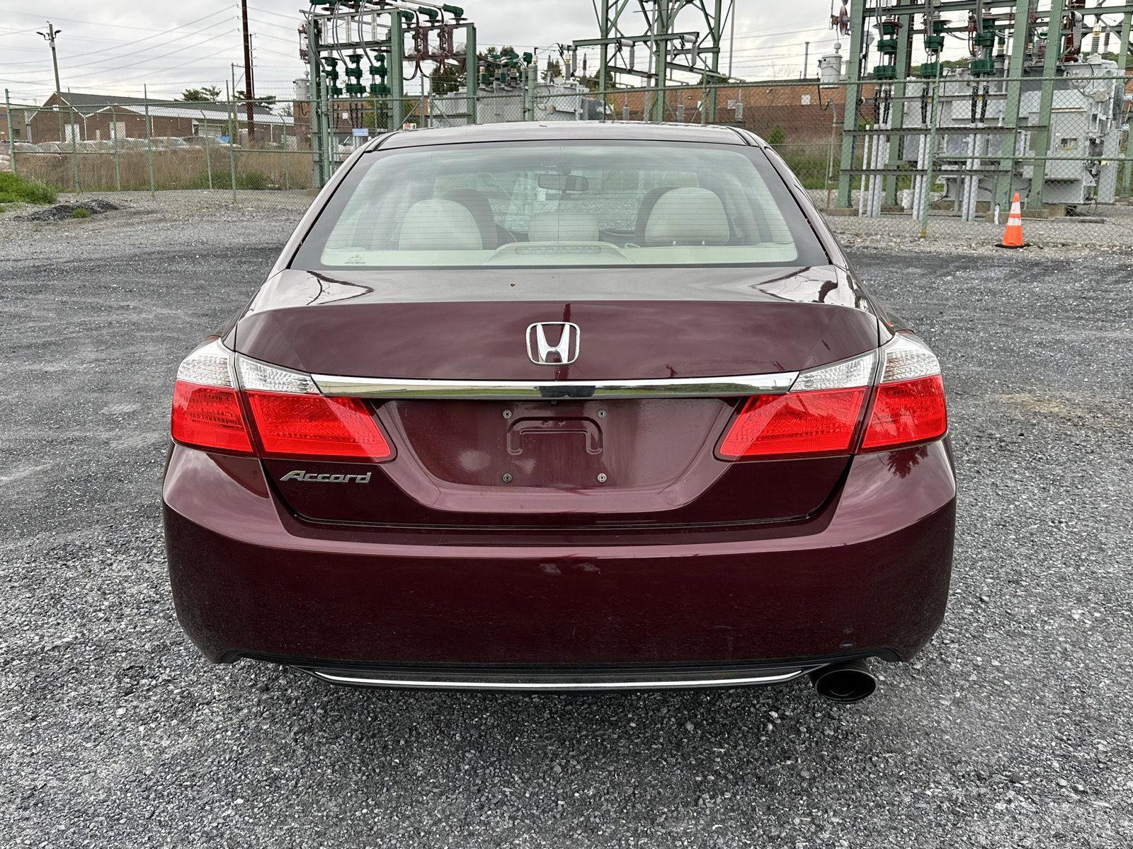 Used 2013 Honda Accord EX image 7