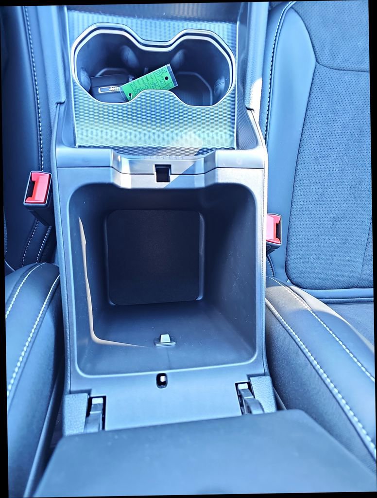 New 2025 Jeep Grand Cherokee Altitude image 29