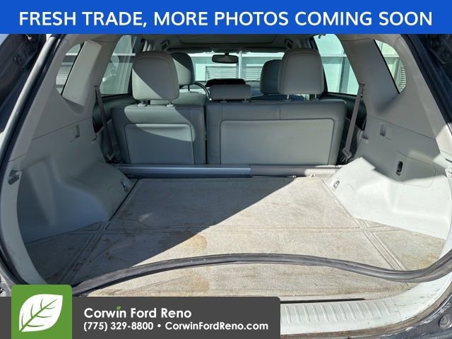 Used 2013 Toyota Prius V Five image 17