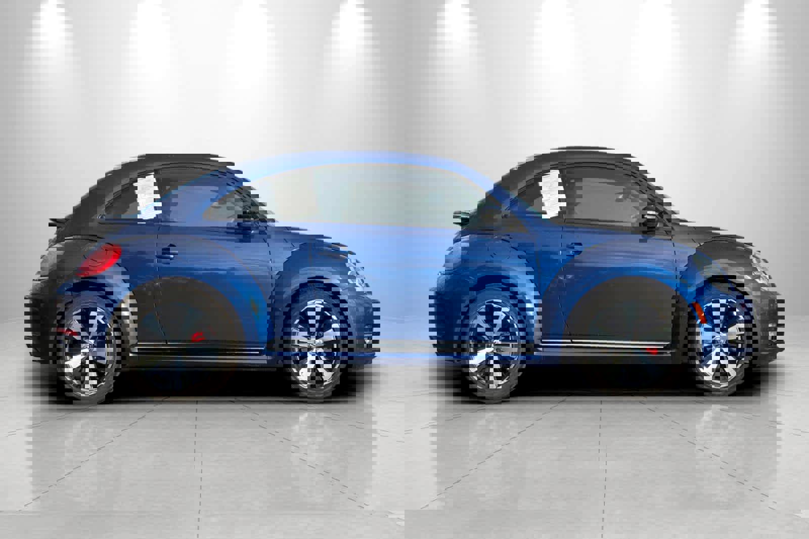 Used 2012 Volkswagen Beetle 2.0T image 8