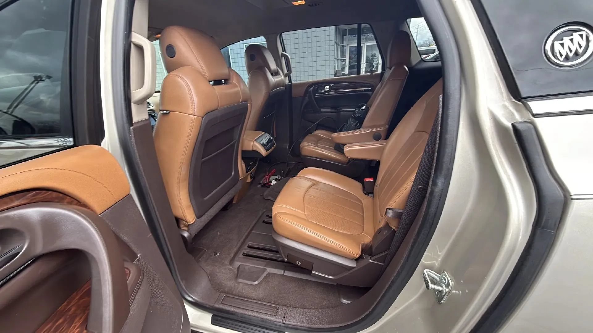 Used 2015 Buick Enclave Leather FWD image 12