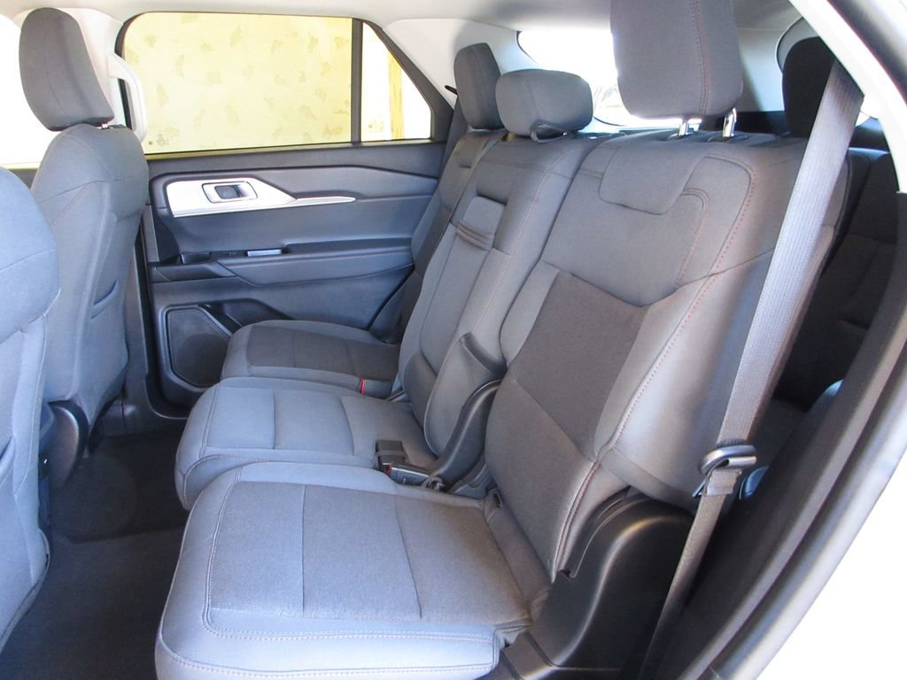 Certified 2026 Ford Explorer Active RWD image 24