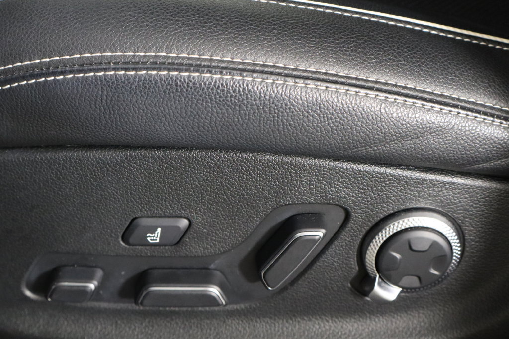 Used 2023 Genesis Electrified GV70 AWD/4WD image 24