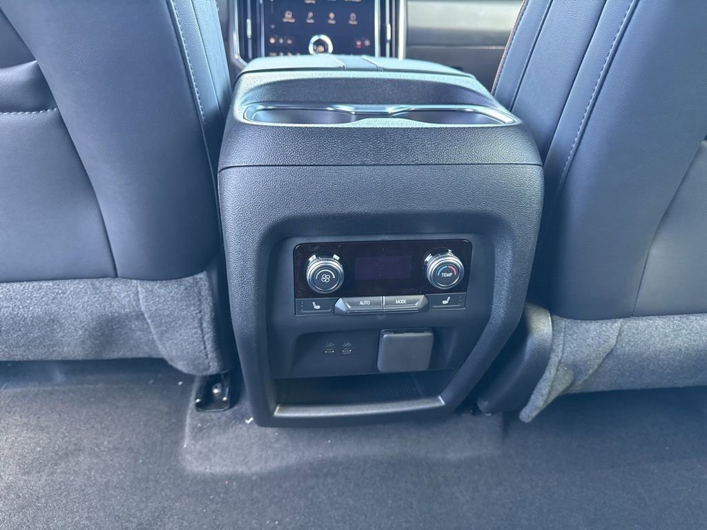 New 2026 GMC Acadia AT4 w/ Luxury Package AWD/4WD image 24