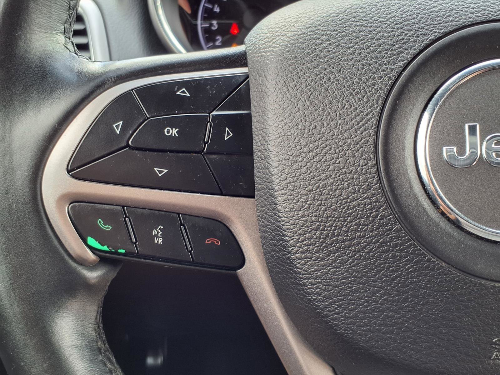 Used 2019 Jeep Grand Cherokee Altitude RWD image 18