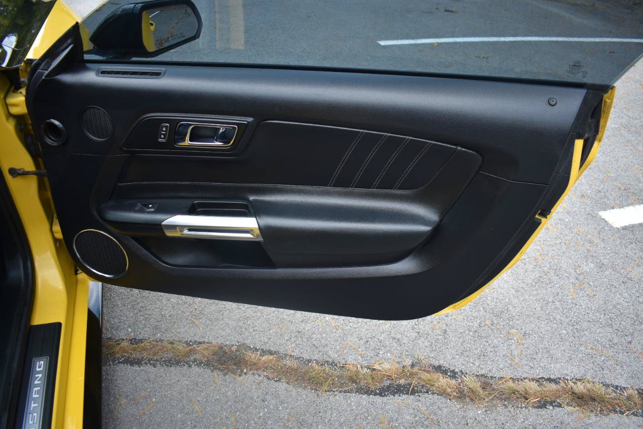 Used 2015 Ford Mustang GT Premium w/ GT Performance Package RWD image 19