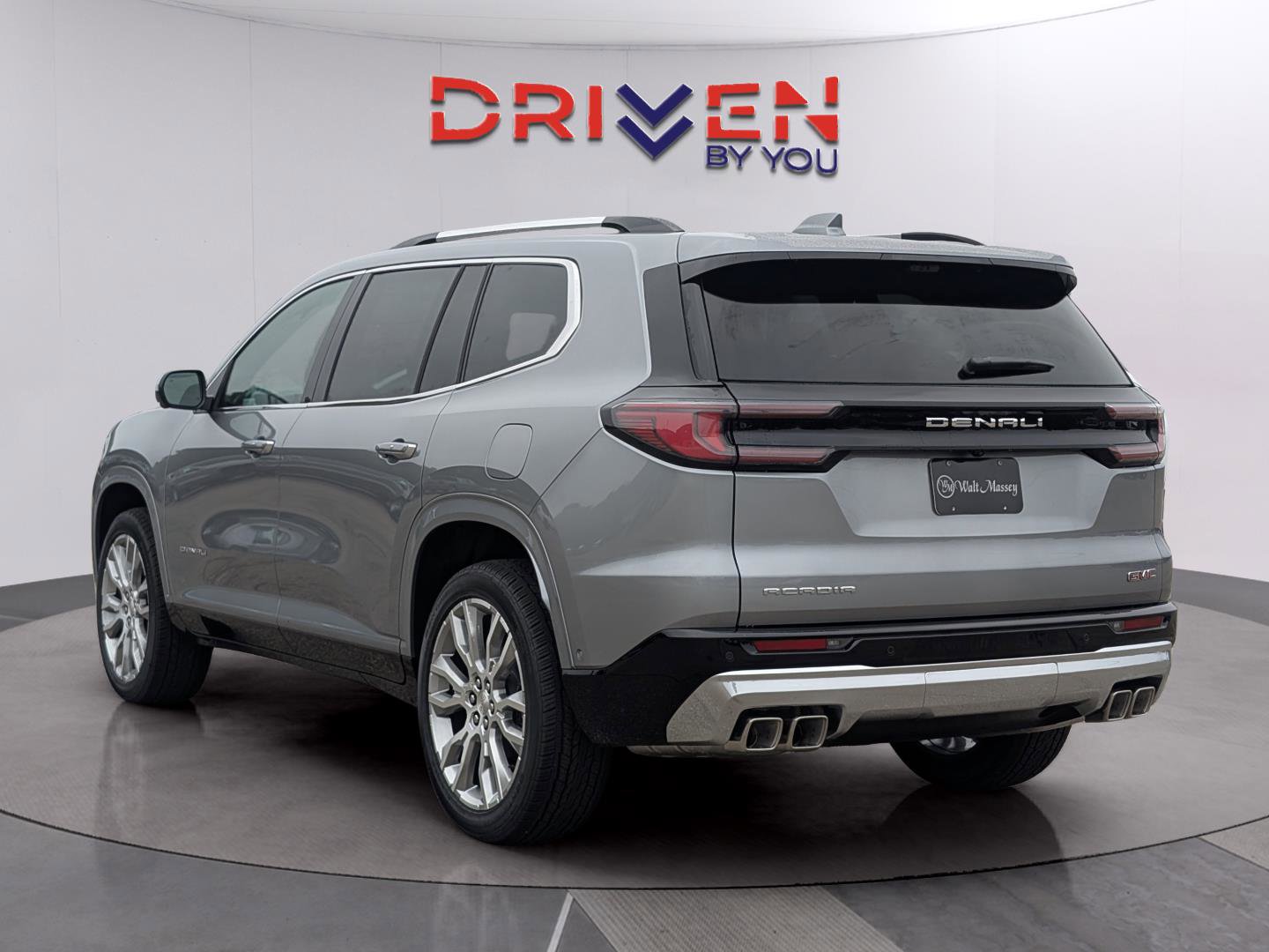 New 2026 GMC Acadia Denali w/ Super Cruise Package image 3