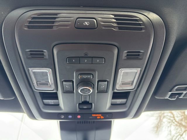 Used 2024 GMC Yukon Denali Ultimate image 20
