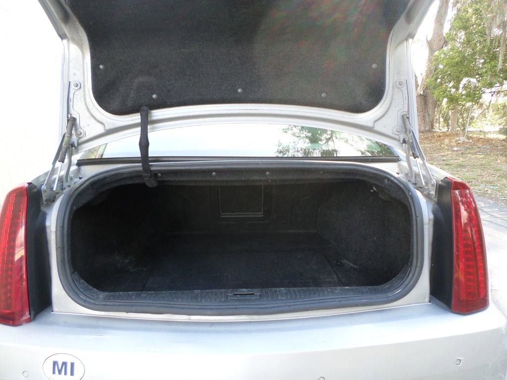 Used 2005 Cadillac STS w/ Preferred Equipment Group RWD image 26