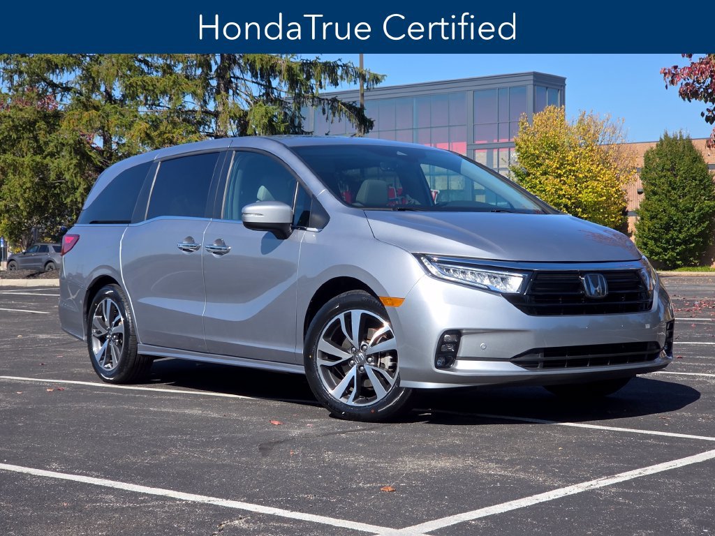 Used 2024 Honda Odyssey Touring image 3