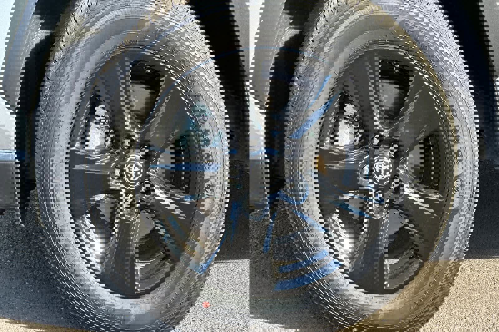 Used 2025 Toyota RAV4 XLE w/ Convenience Package image 27