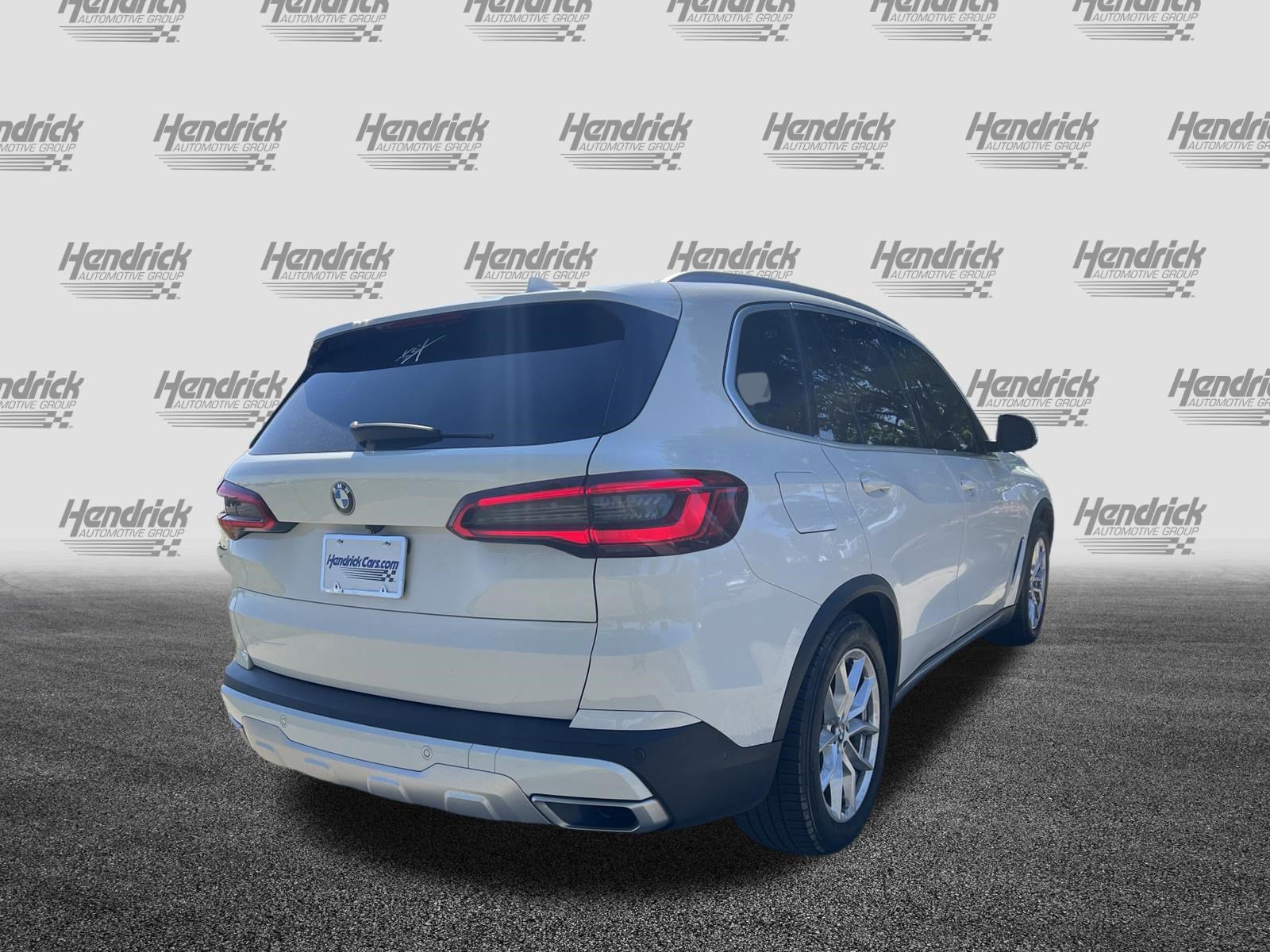 Used 2019 BMW X5 xDrive40i w/ Executive Package AWD/4WD image 11