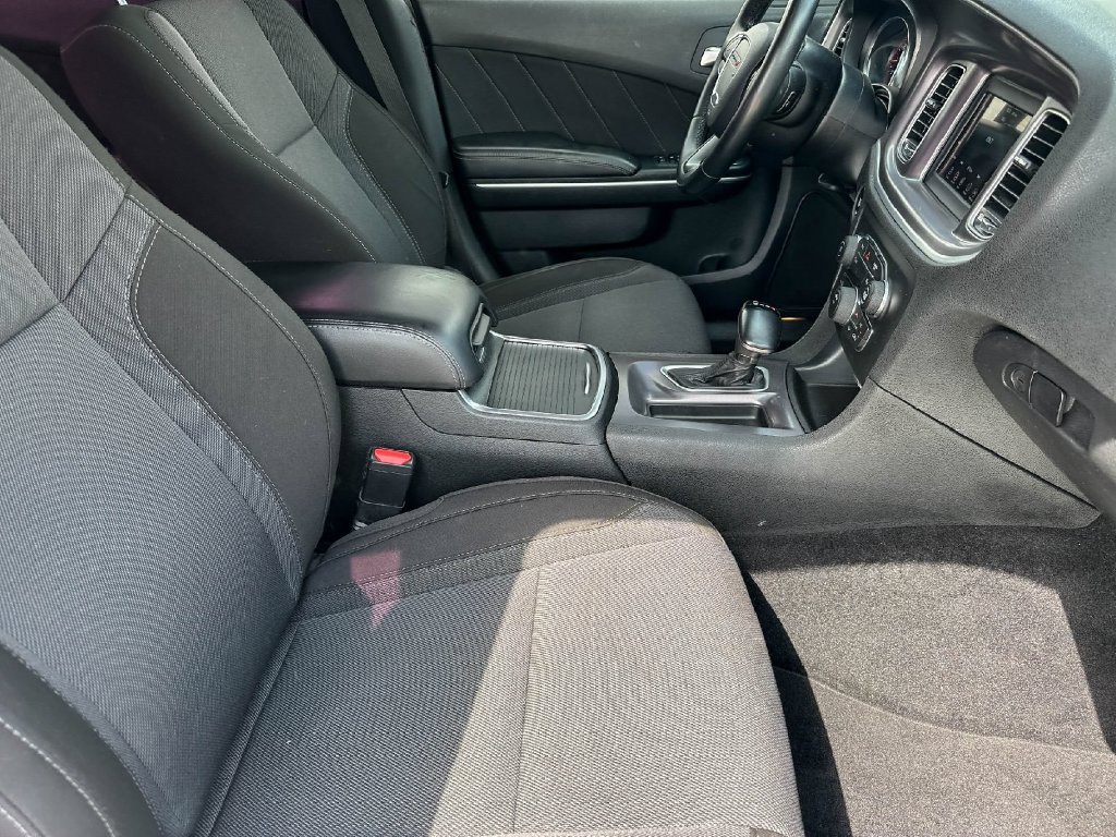 Used 2020 Dodge Charger SXT RWD image 22