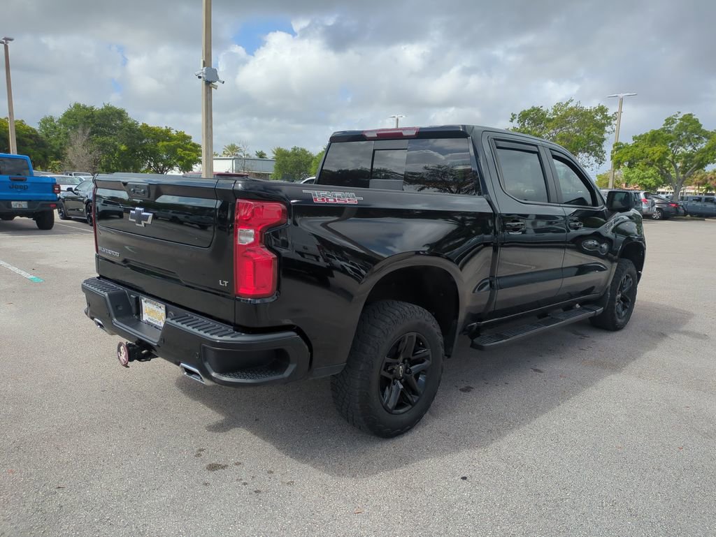 Used 2024 Chevrolet Silverado 1500 LT Trail Boss w/ LT Trail Boss Premium Package image 6
