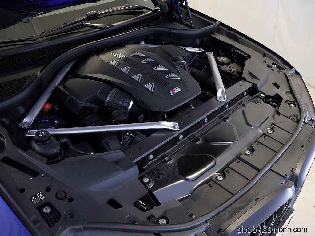 Certified 2025 BMW X5 M60i w/ Executive Package image 39