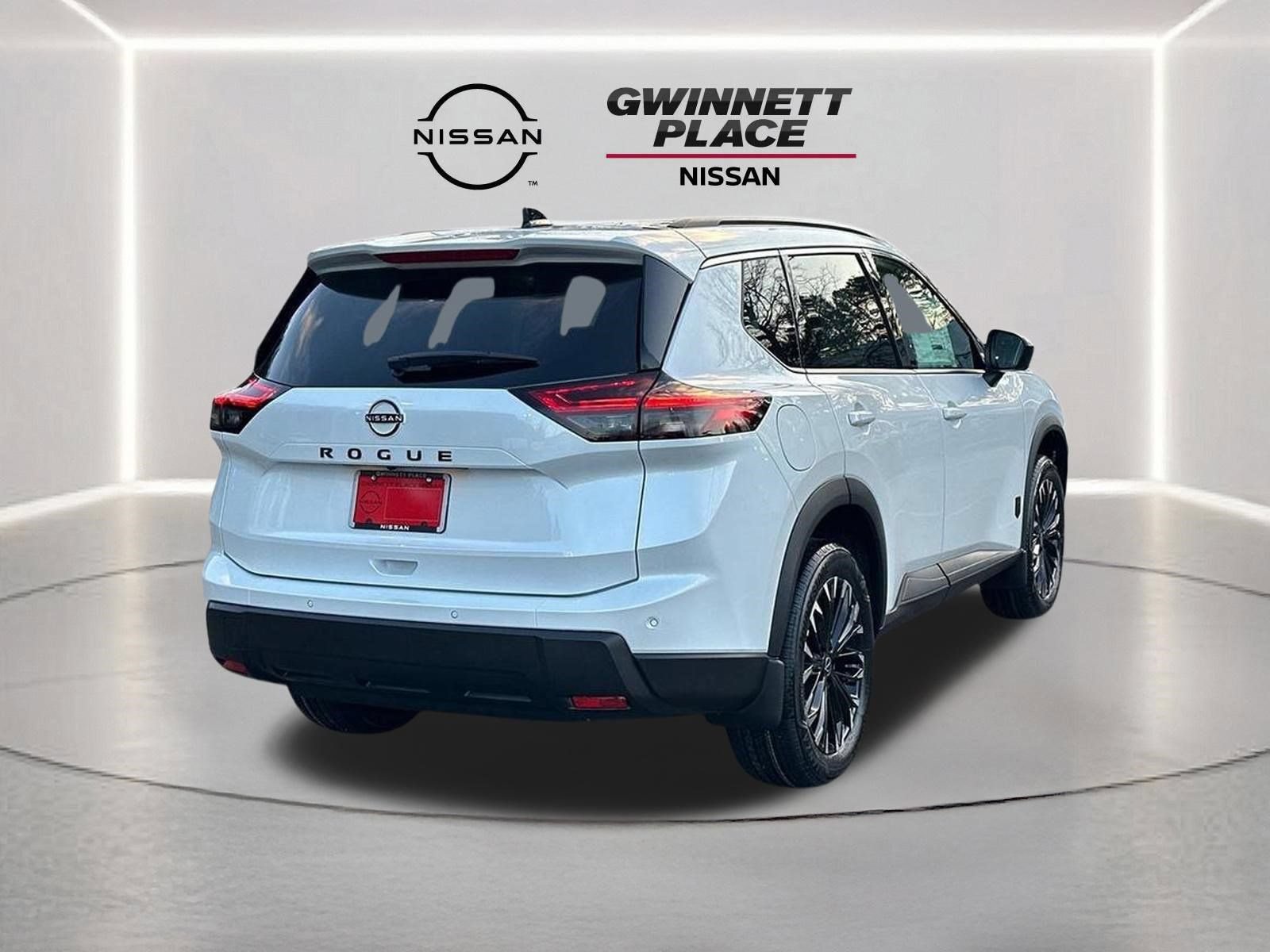 New 2026 Nissan Rogue Dark Armor FWD image 5