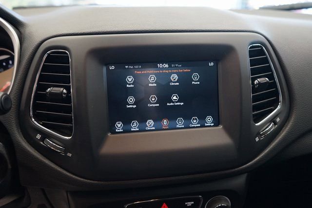 Used 2021 Jeep Compass Latitude image 32